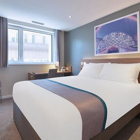 Travelodge London City Eksteriør billede